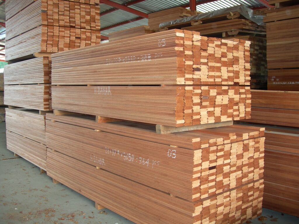 Jual Kayu Meranti Kelebihan Kayu Keras, jual kayu meranti, harga kayu meranti, suplier kayu meranti, distributor kayu meranti